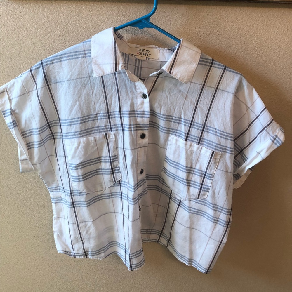Thread & Supply Cropped Button Down Size L